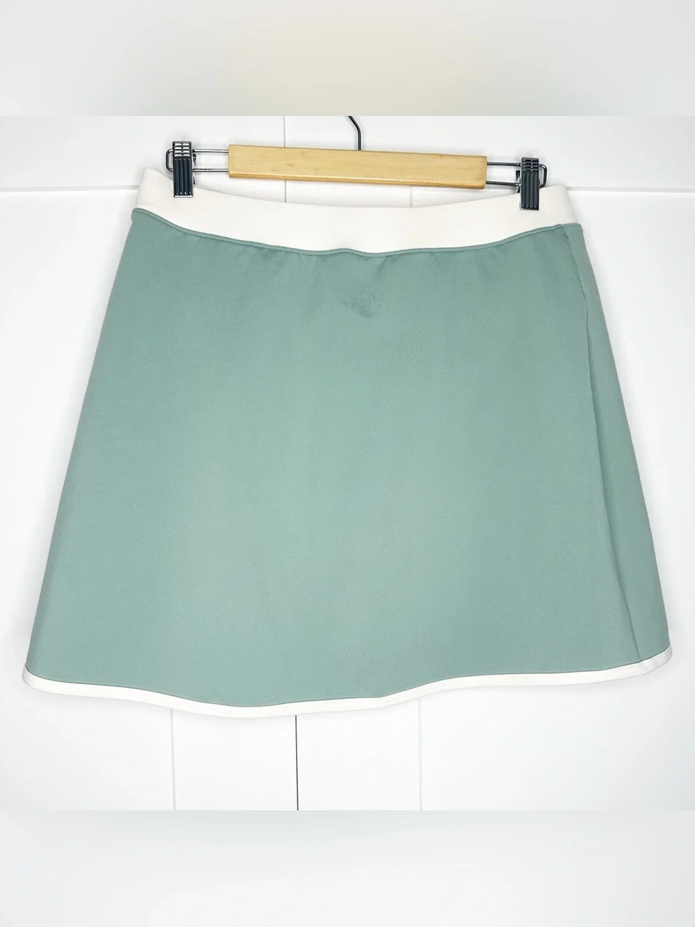 ALO Airbrush Streamlined Skirt Large Botanical green tennis athletic sporty 90’s - Picture 8 of 13